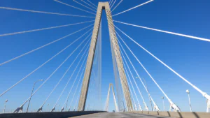 Several highways and intersections in South Carolina consistently rank among the most dangerous due to high traffic volume, speeding, congestion, poor visibility, and driver behavior. Roads such as Interstate 26, Interstate 95, Interstate 85, U.S. The Most Dangerous Roads in South Carolina — Where Crashes Happen and How to Stay Safe