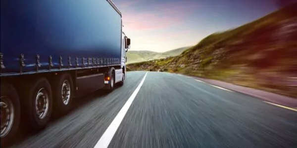 Commercial Truck Crashes Vs. Car Accidents: 5 Key Differences